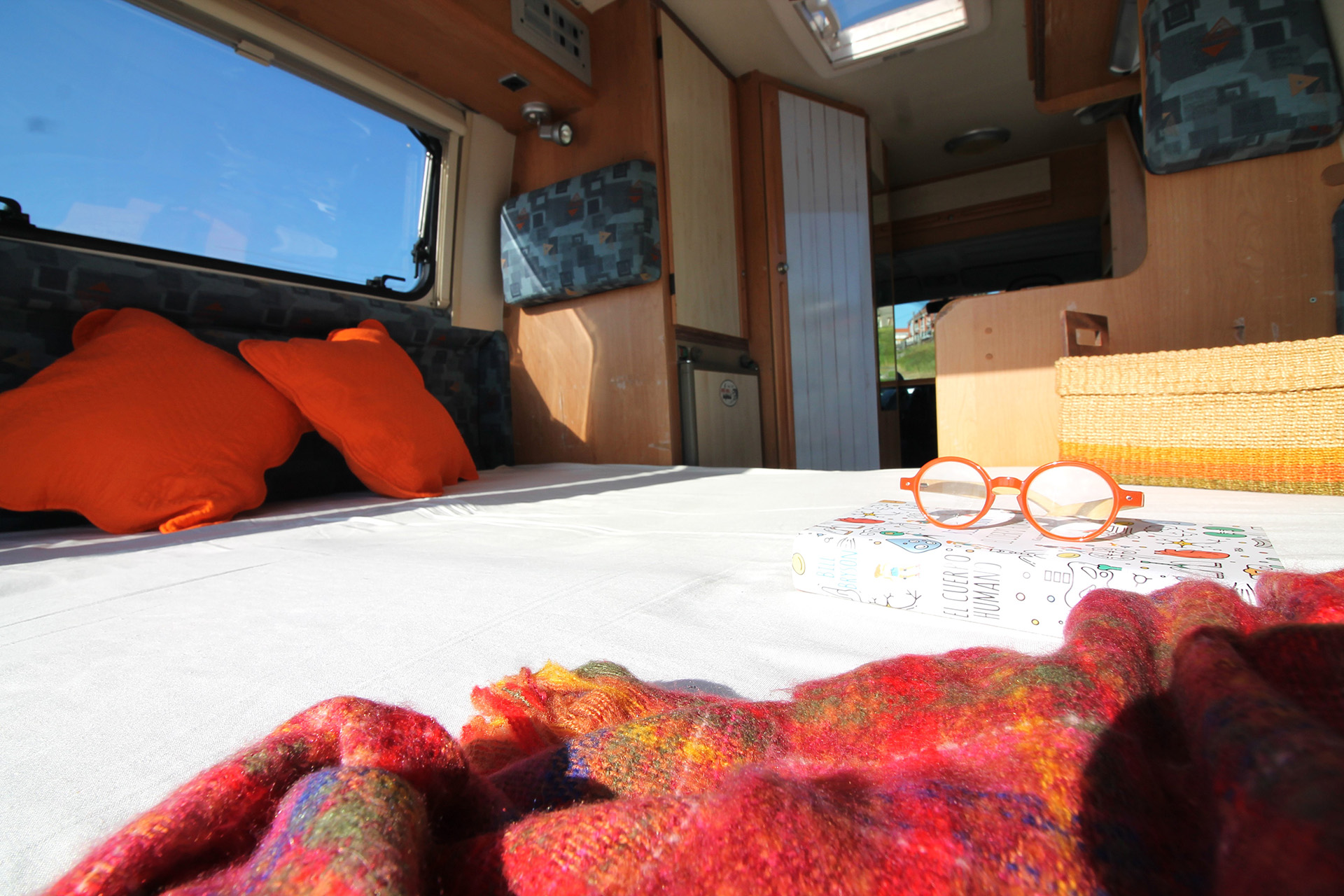Susuvan furgoneta camperizada de alquiler